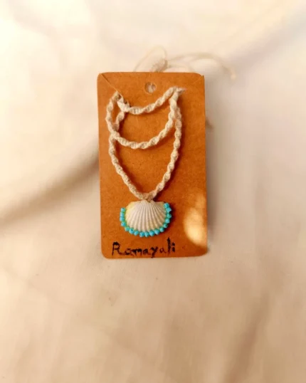 Adjustable beach necklace